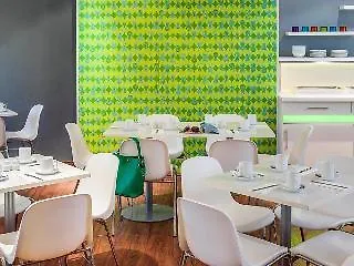 Greet Alexanderplatz Hotel